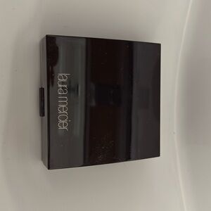 Laura Mercier Highlight 01